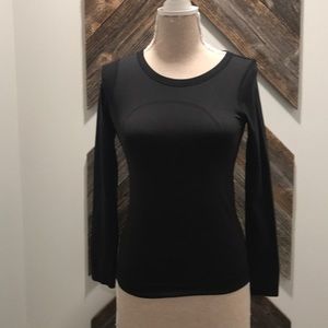 Lululemon Black Logo Long Sleeve Athletic Top